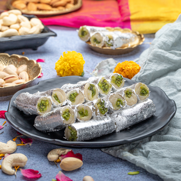 Kaju Pista Roll